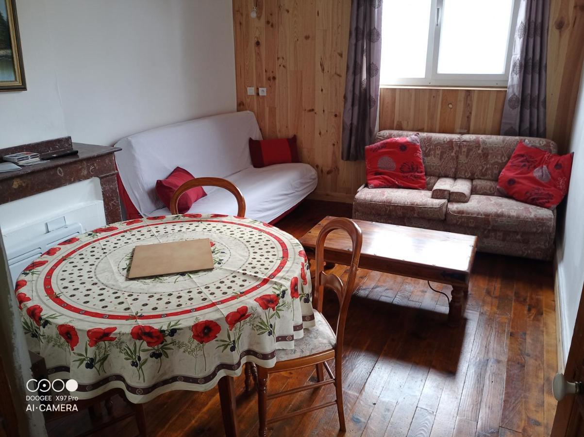 Saint-Laurent-de-Neste Logement Proche De Tout מראה חיצוני תמונה